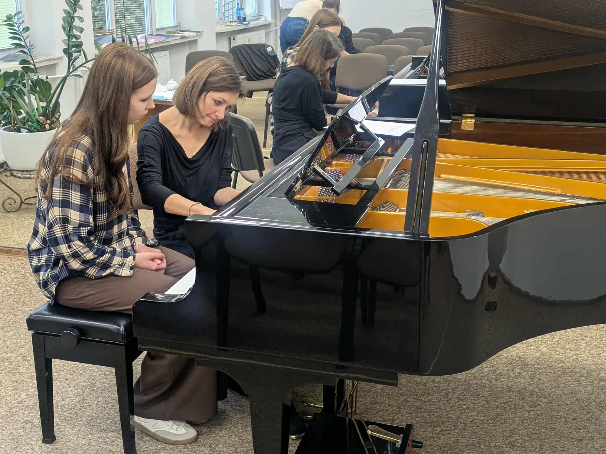 581802819_2052494172193614_2668080679338045558_n